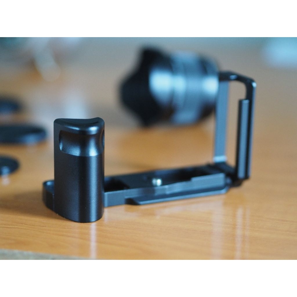 L PLATE, METAL GRIP OLYMPUS OMD EM5 II