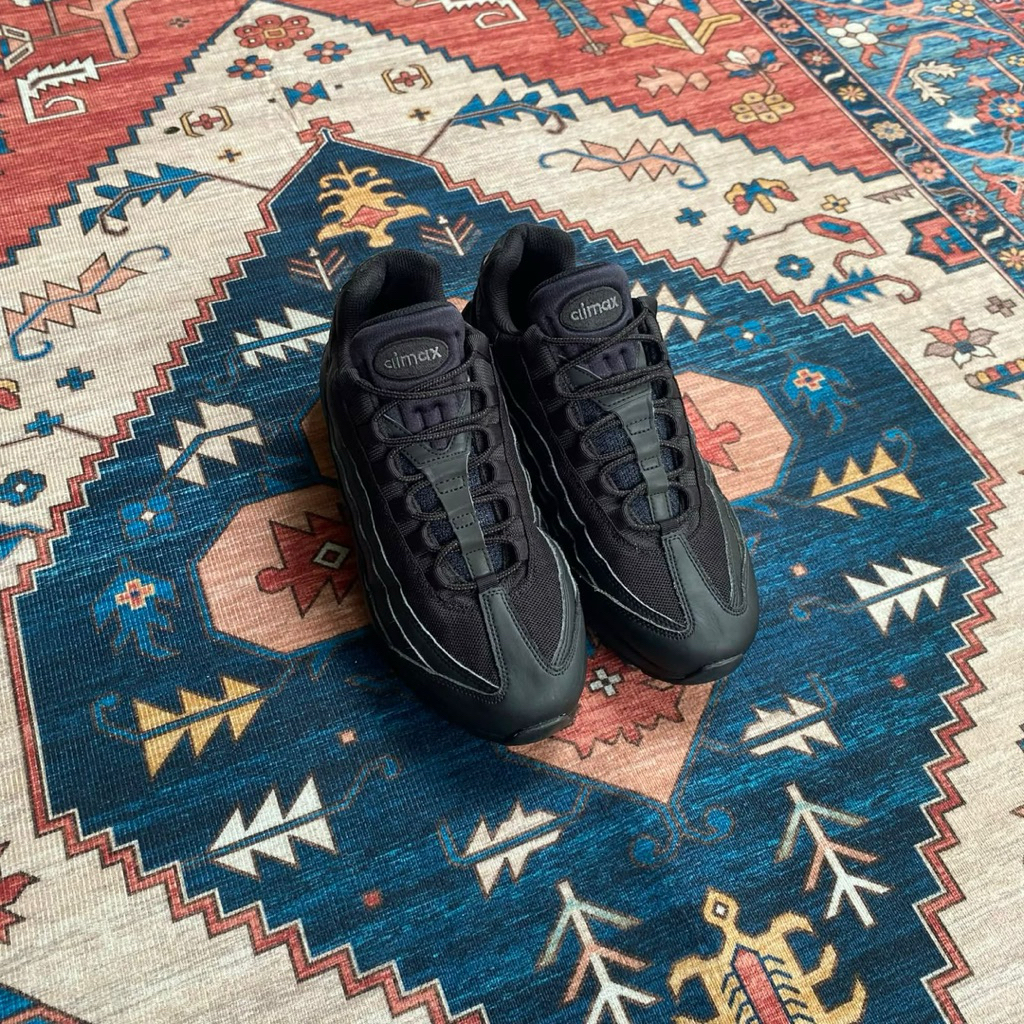 nike airmax 95 black