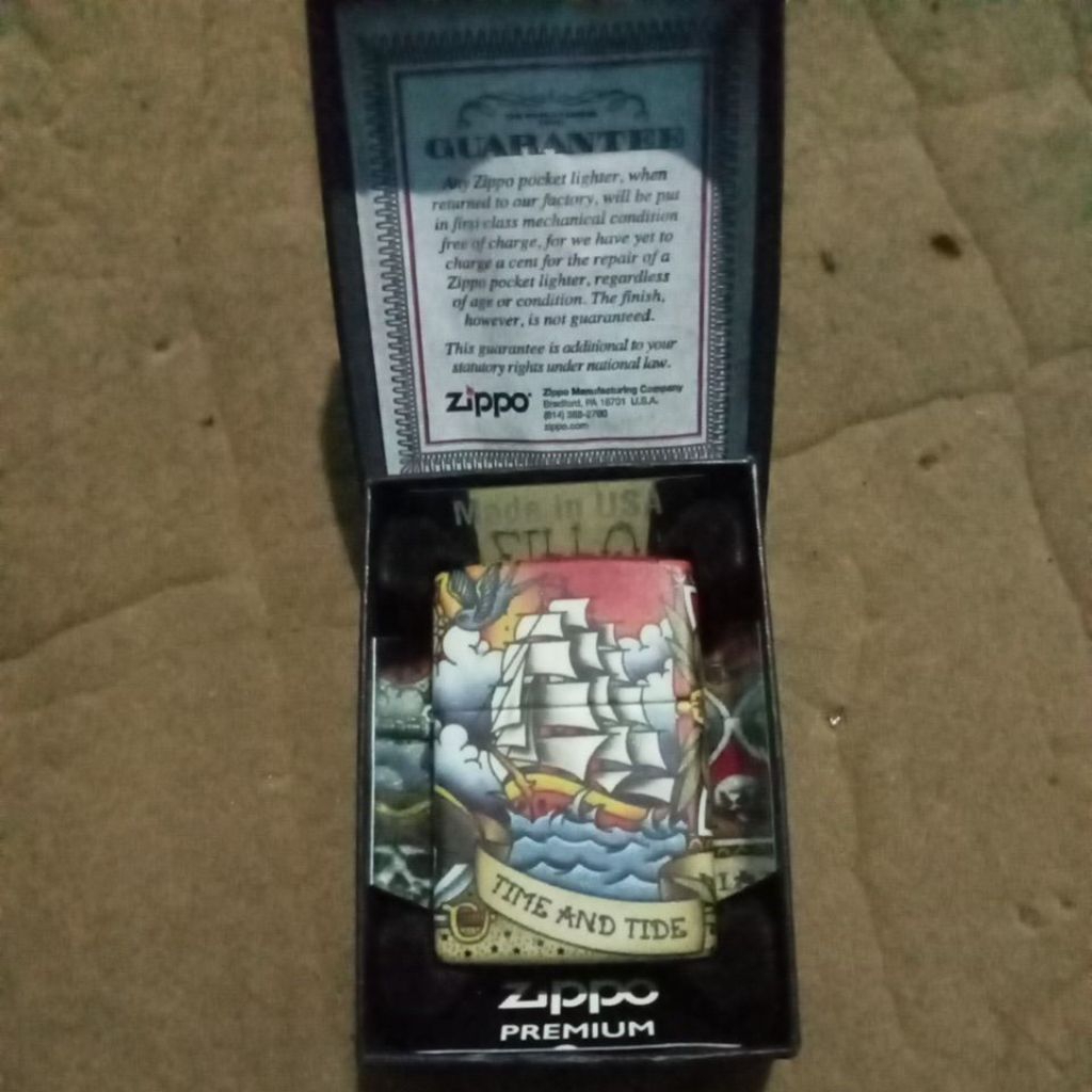 Zippo Original Made in USA Tattoo Design Time and Tide G21 (49532 ORIGINAL ZIPPO NAUTICAL TATTOO DES