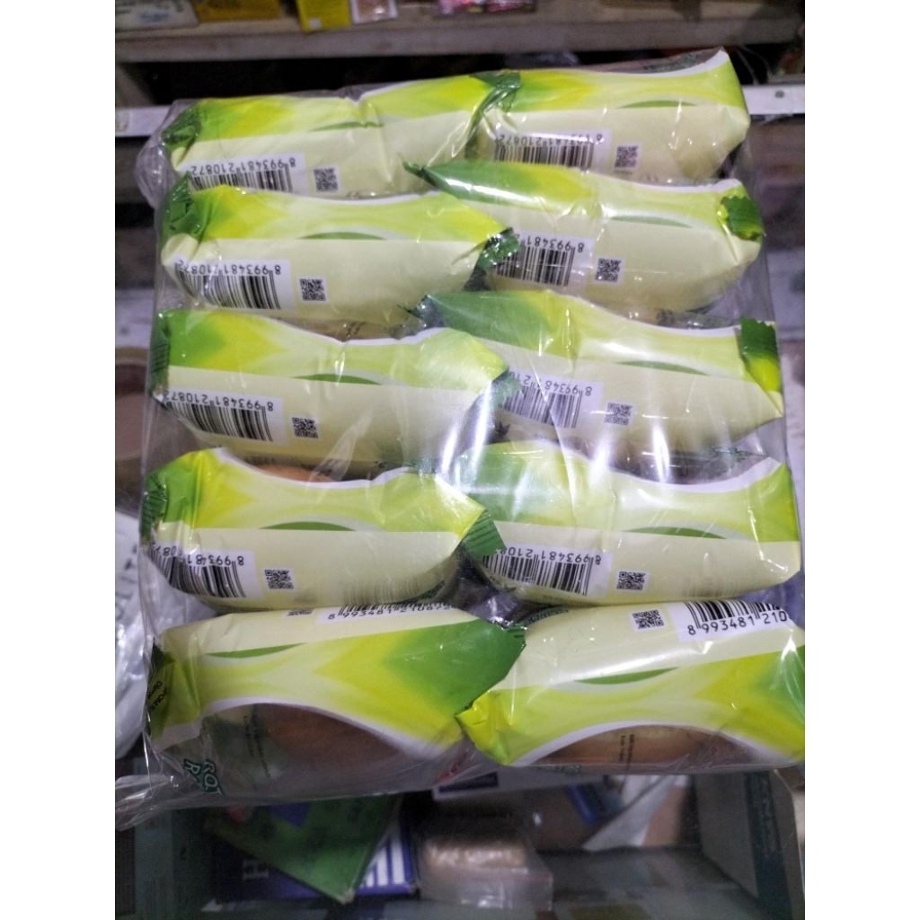 Roti Jordan isi krim rasa durian