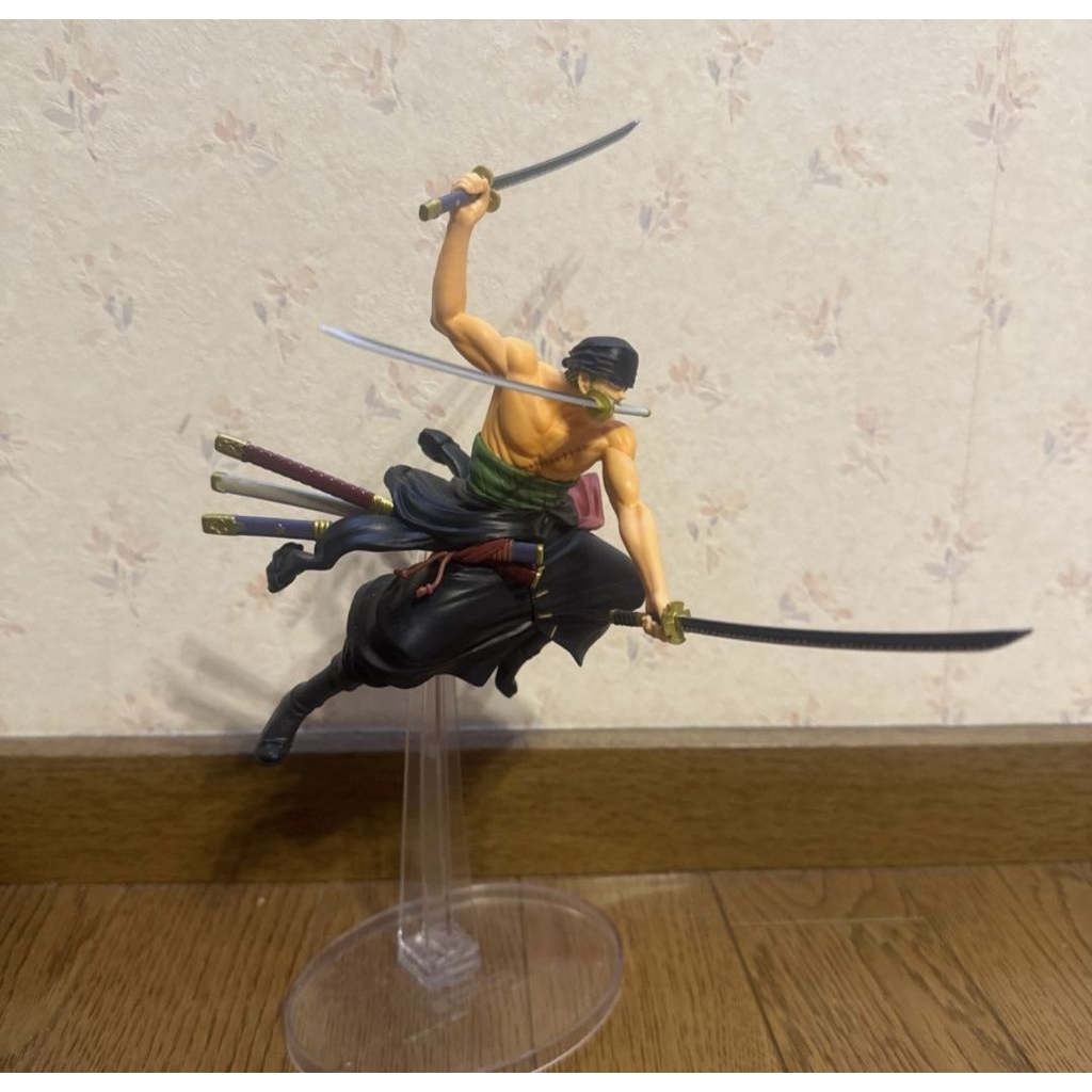 Ichiban kuji zoro and king figure bundling
