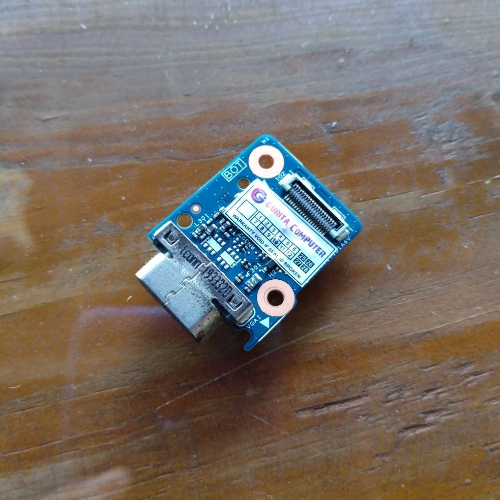 VGA port dell latitude 3400