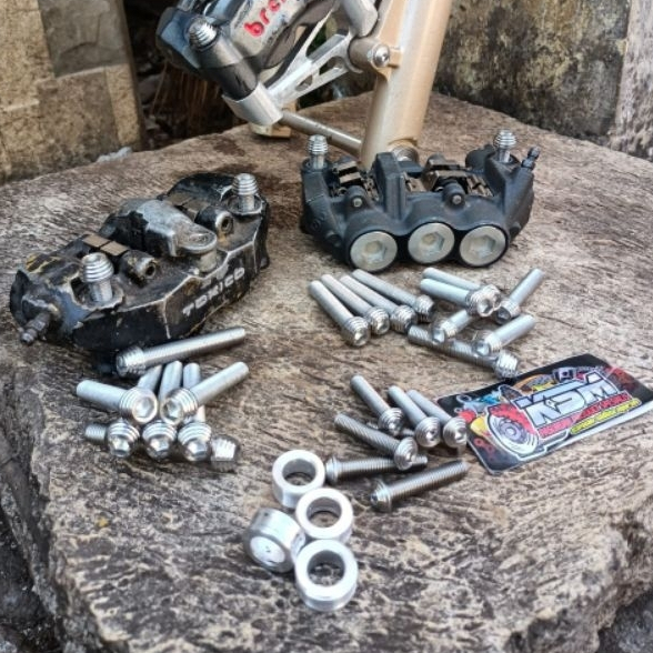 BAUT STAINLESS KALIPER CAKRAM/BAUT BREKET CAKRAM/BAUT STAINLESS KALIPER SHOK DEPAN