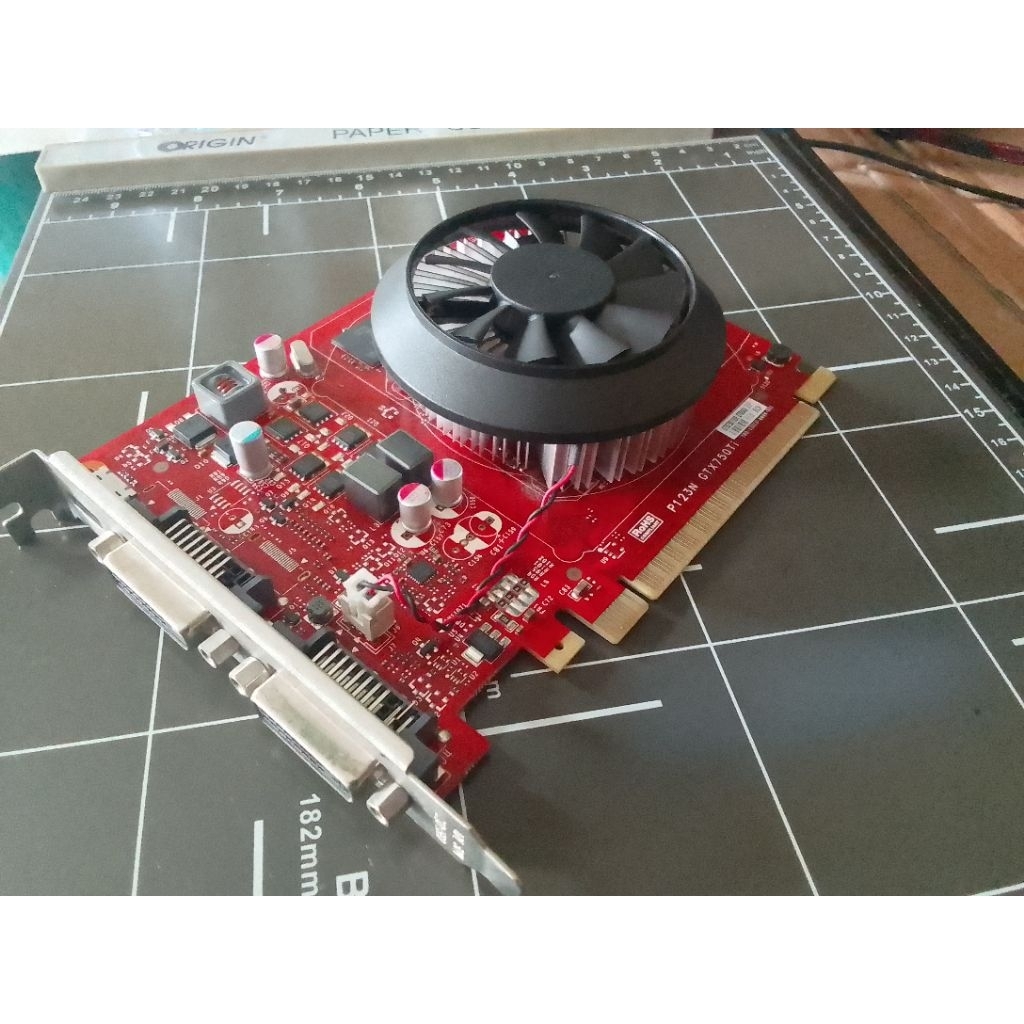 VGA GTX 750Ti 2GB DDR5 128BIT seperti baru