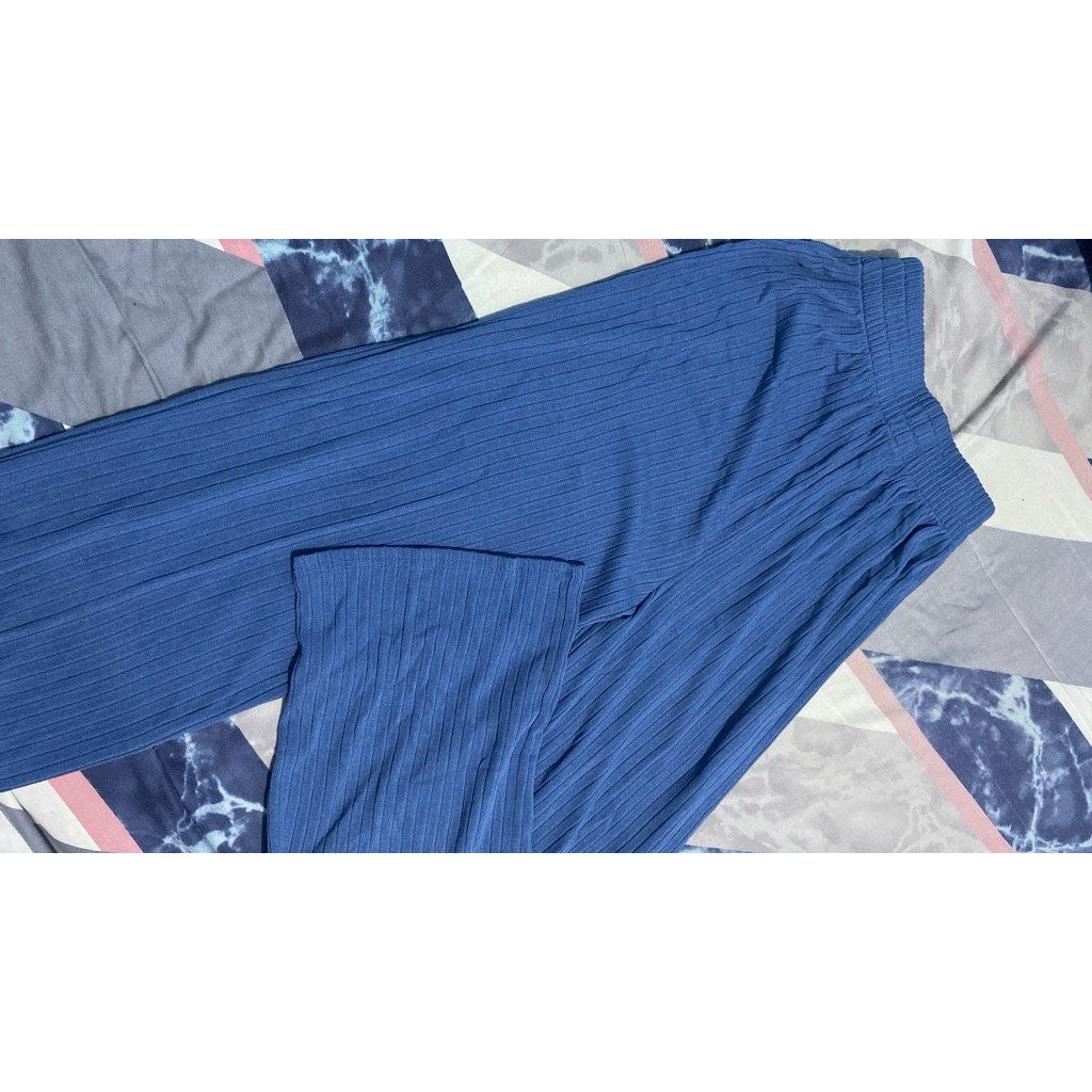 Preloved Celana Knit Loose Pants