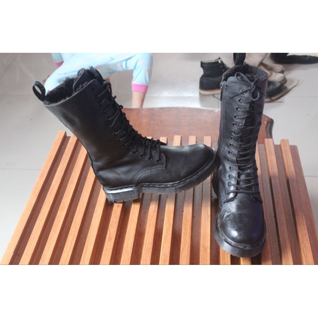 Sepatu boot high cewek dokmart" Dr.  Martens 1914 Kolbert Tall" keren modis. upper kulit asli,  outs