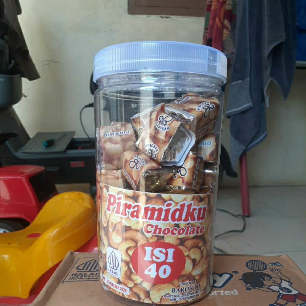 Coklat piramidku/coklat piramid isi 40 pcs
