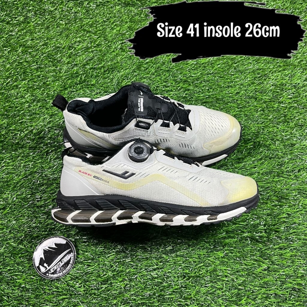 Sepatu Outdoor Gunung Hiking Prospecs Size 41