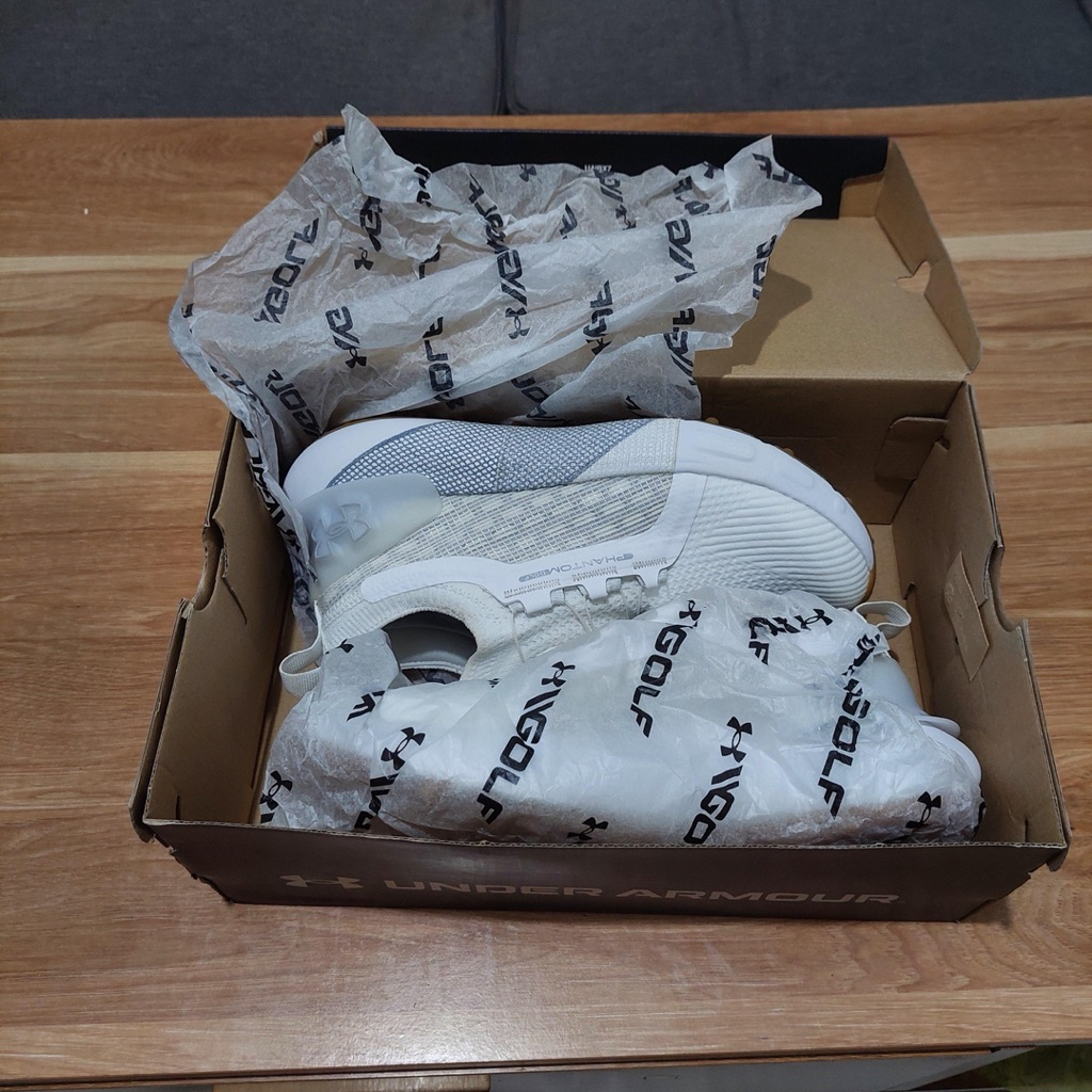 sepatu golf under armour original