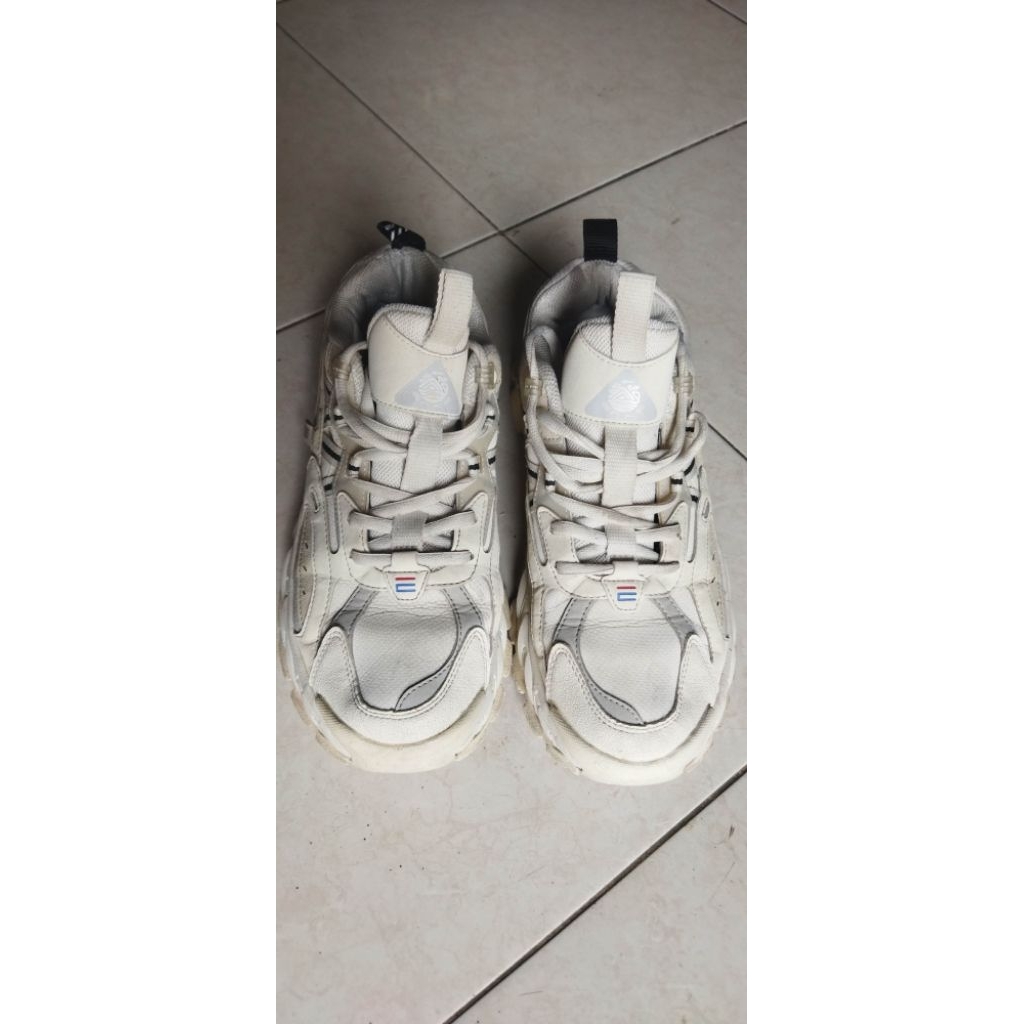 Sepatu Lining Anta Erke Xtep size 42