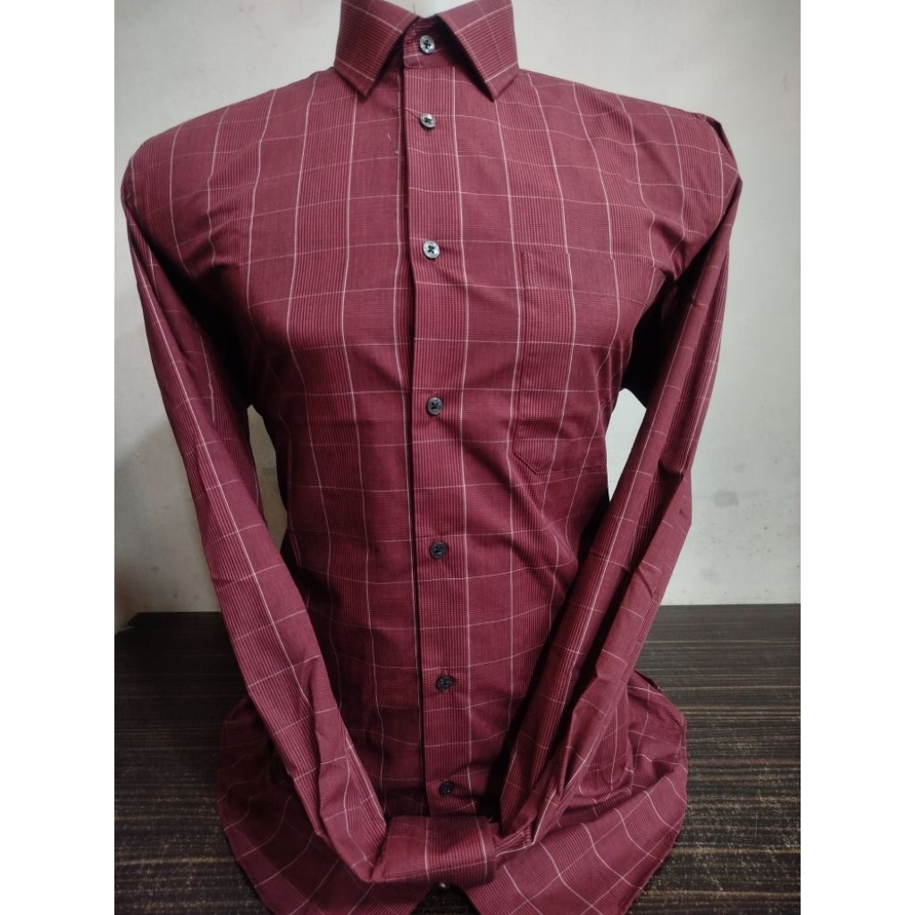 Alisan Kemeja Motif Kotak Lengan Panjang Slimfit