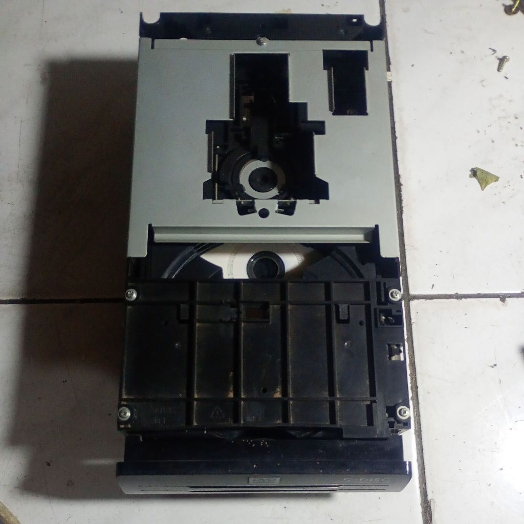 mekanik DVD Polytron Xcel 5disc aman open close bergantian disc 1 sampe 5disc lancar