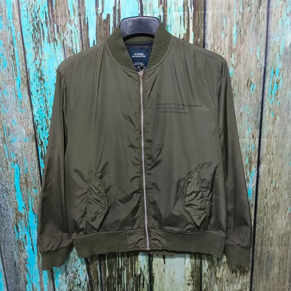 jaket bomber SPLENDID SATISFACTION tebal size L casual bagus