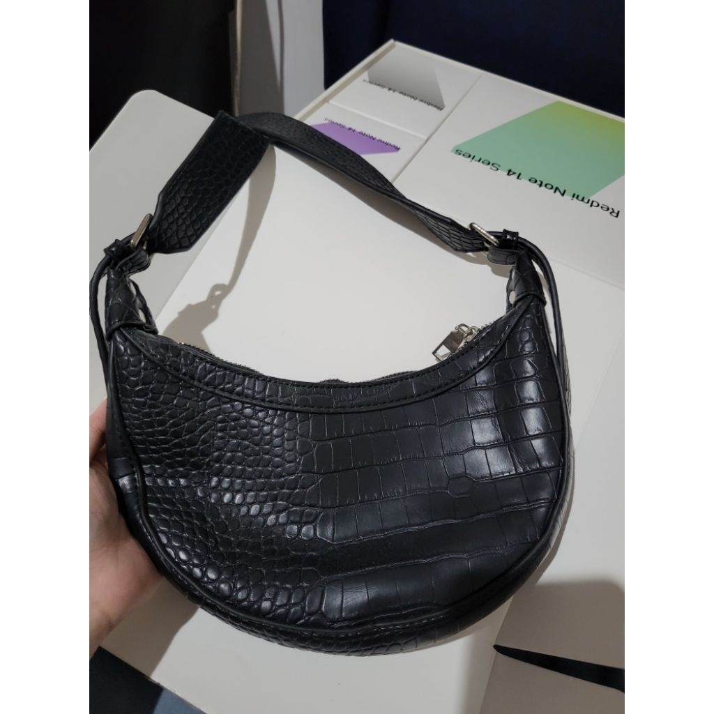 Tas Slempang Shoulder Bag Fashion Croco Sling Bag Hitam Preloved Pribadi