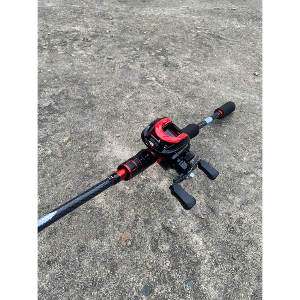 Satu set pancing baitcasting Zorro Black red dan Exvius Toman