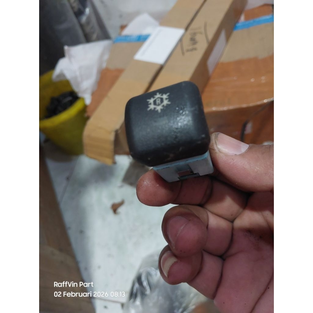 Switch Blower AC Belakang Chevrolet Zafira