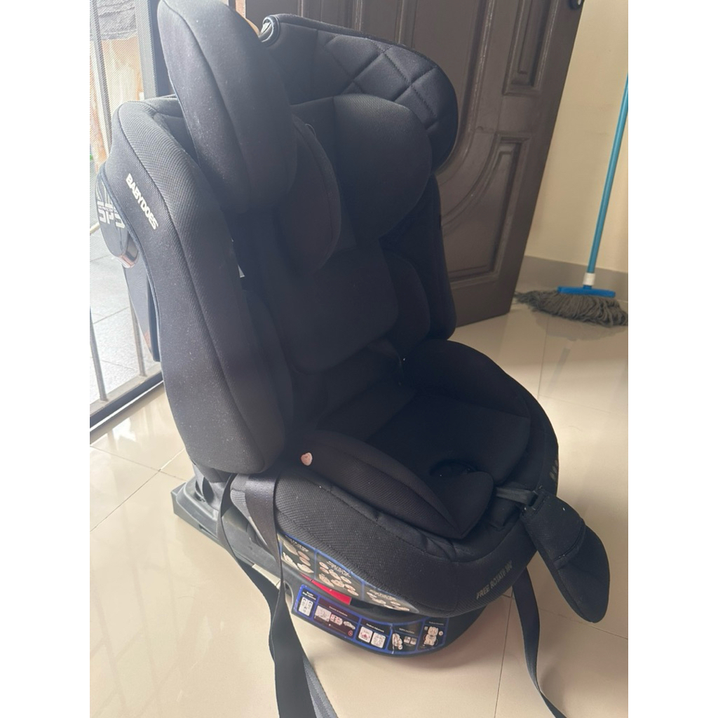 preloved Carseat BabyDoes CH 8749
