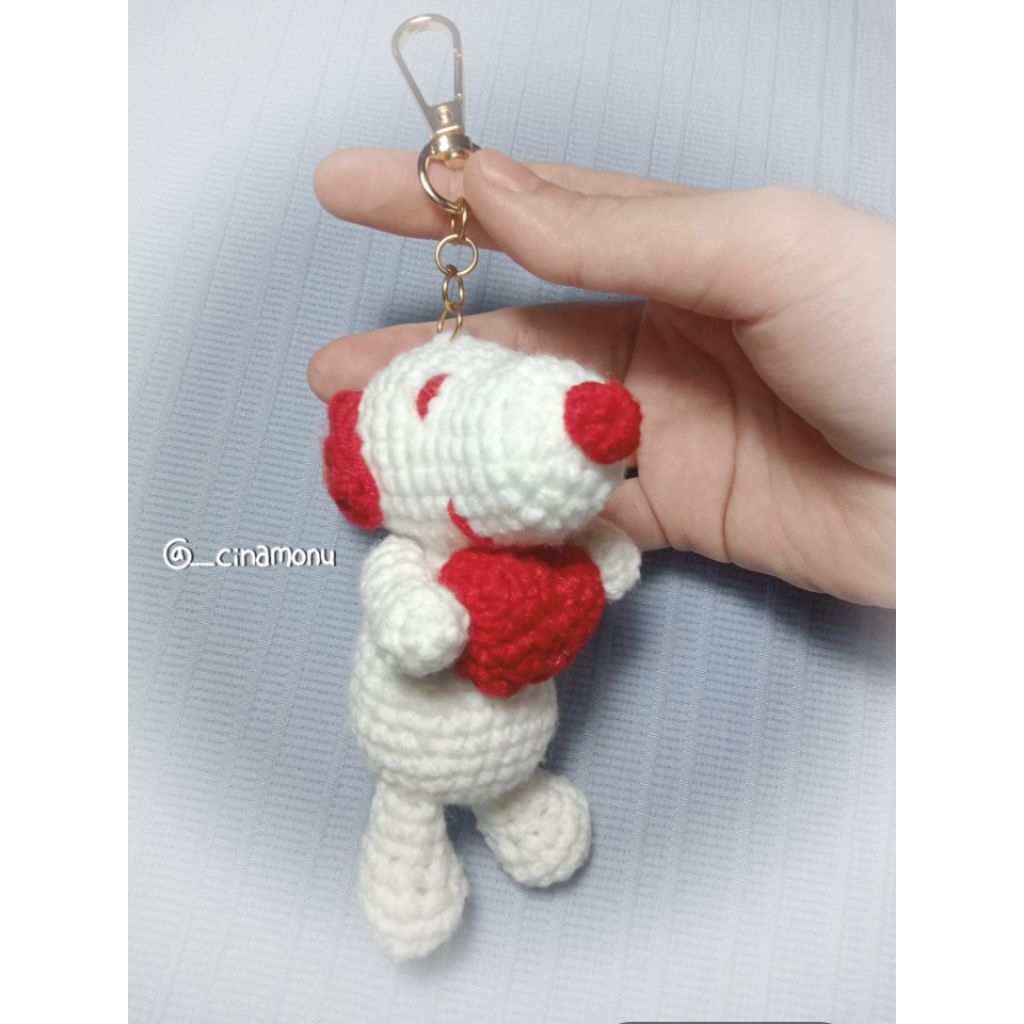 Snoopy Hearts Keychain / Crochet Keychain / Ganci Snoopy Love Rajut