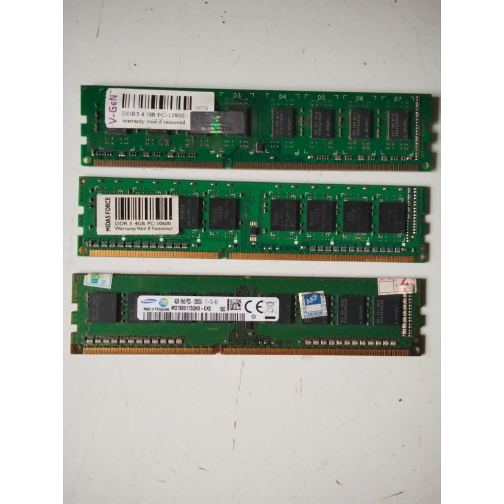 Memory Ram PC mrek rendom 4Gb ddr3-10600/12800 second,normal sudah di cek tampil.