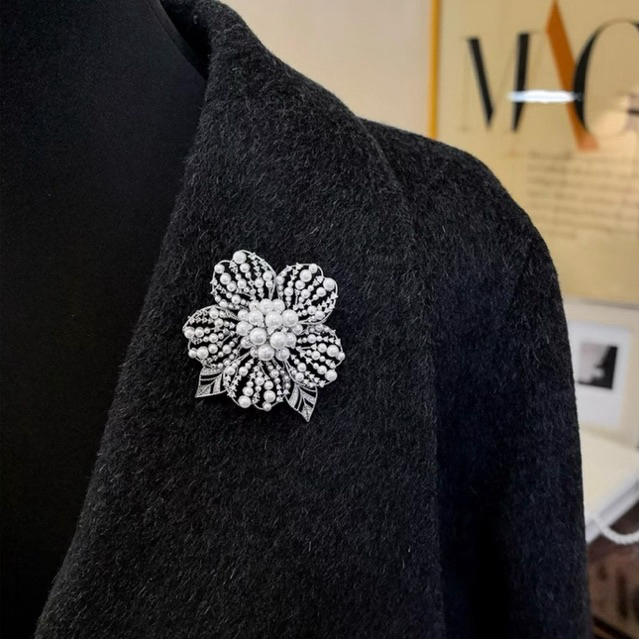 Bros Bahu Bunga Mutiara Kristal Elegan Bros Jas Premium Clips Zirkon Original Bros Hijab Klasik Terb