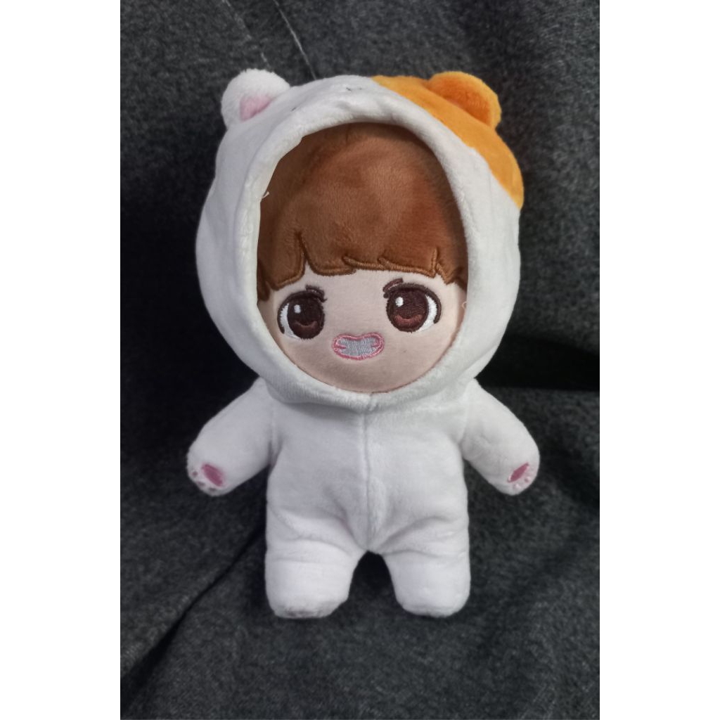 Doll BTS V Taehyung 20CM