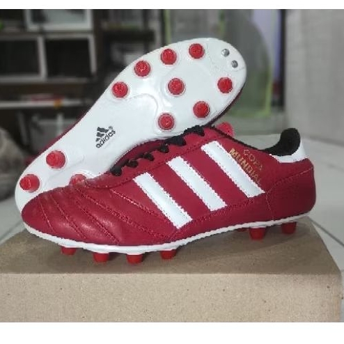 Sepatu Bola Bahan Kulit Asli Bukan Mitasi