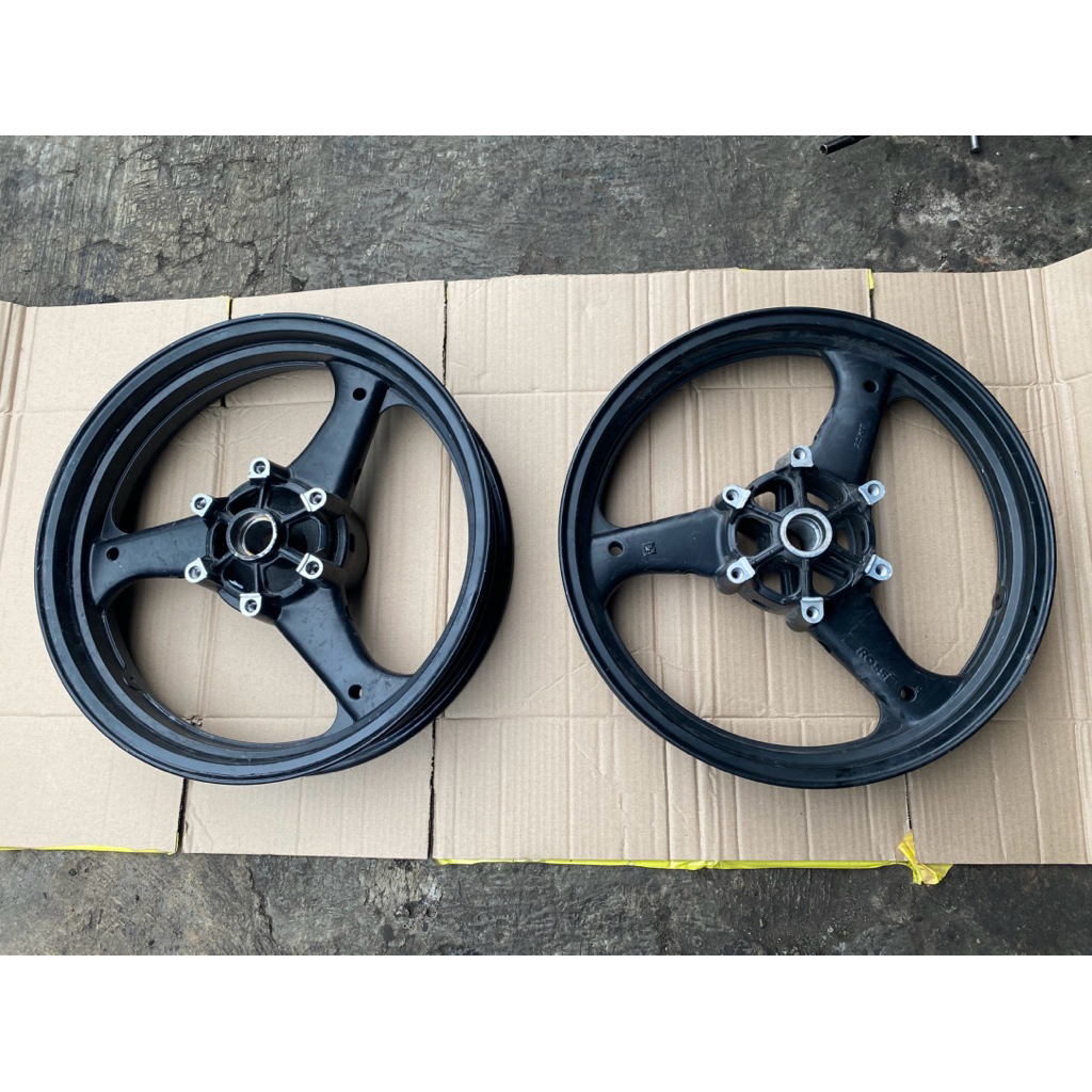 Veleg pelek vrossi ninja rr palang 3 bintang tapak lebar second copotan motor