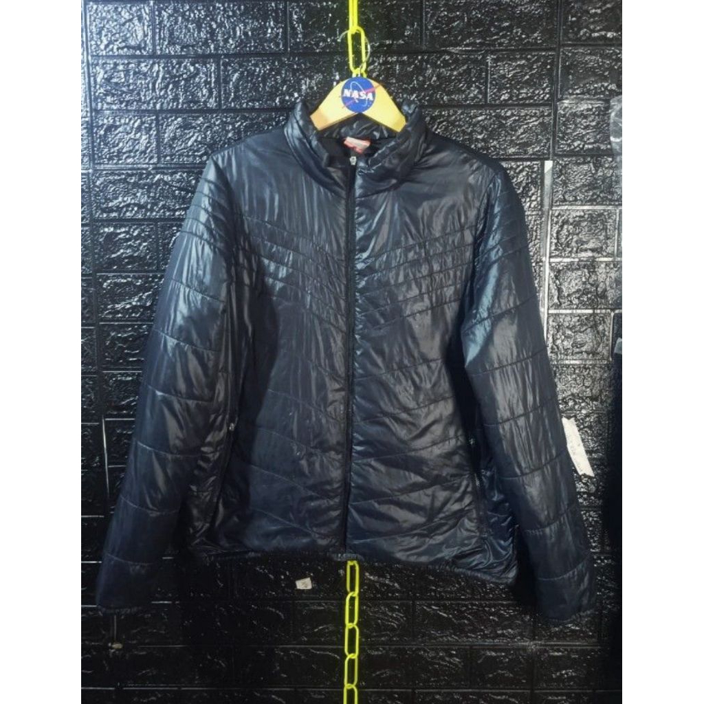 jaket puffer nike ( LD 110 , P 66 ) minus ( perhatikan deskripsi dan gambar)