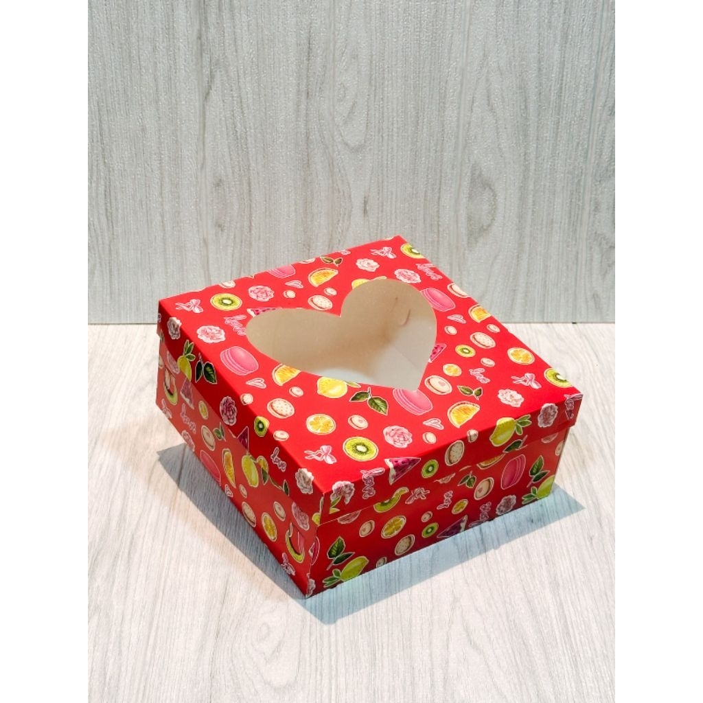 Dus Tart Merah Motif Tutup Hati (10pcs)