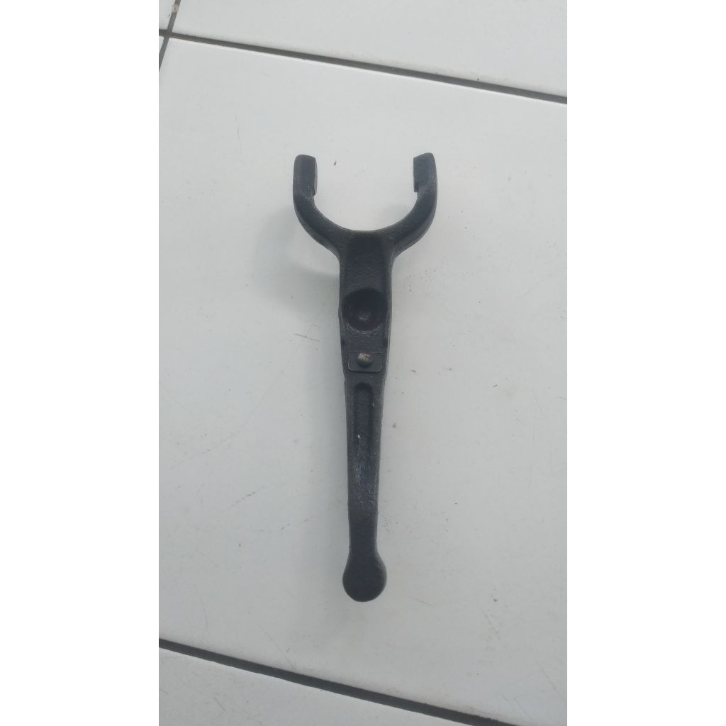 KATAPEL TRANSMISI L300