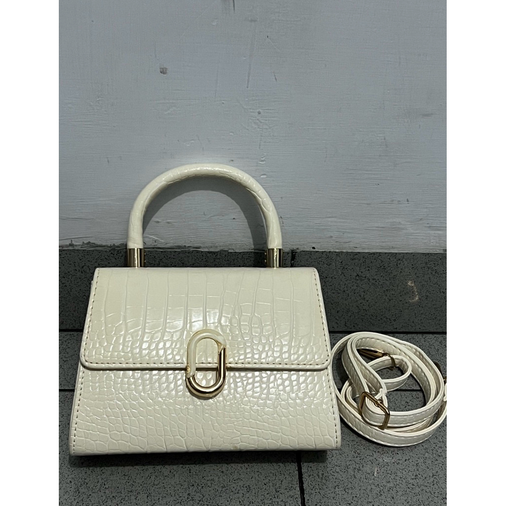 Preloved Tas SlingBag Elegan Wanita Kulit Croco