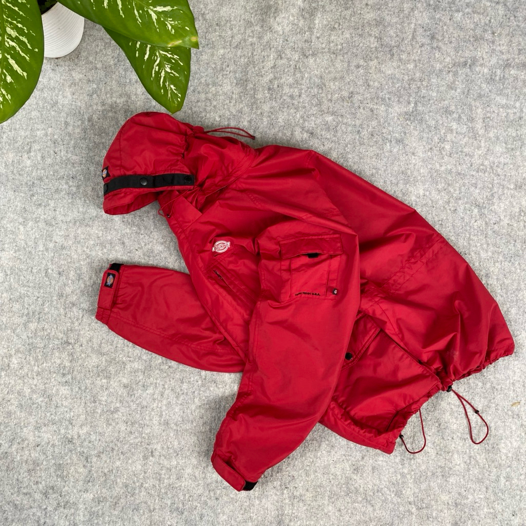 jacket outdoor dickies parka gorpcore merah super cakep banget