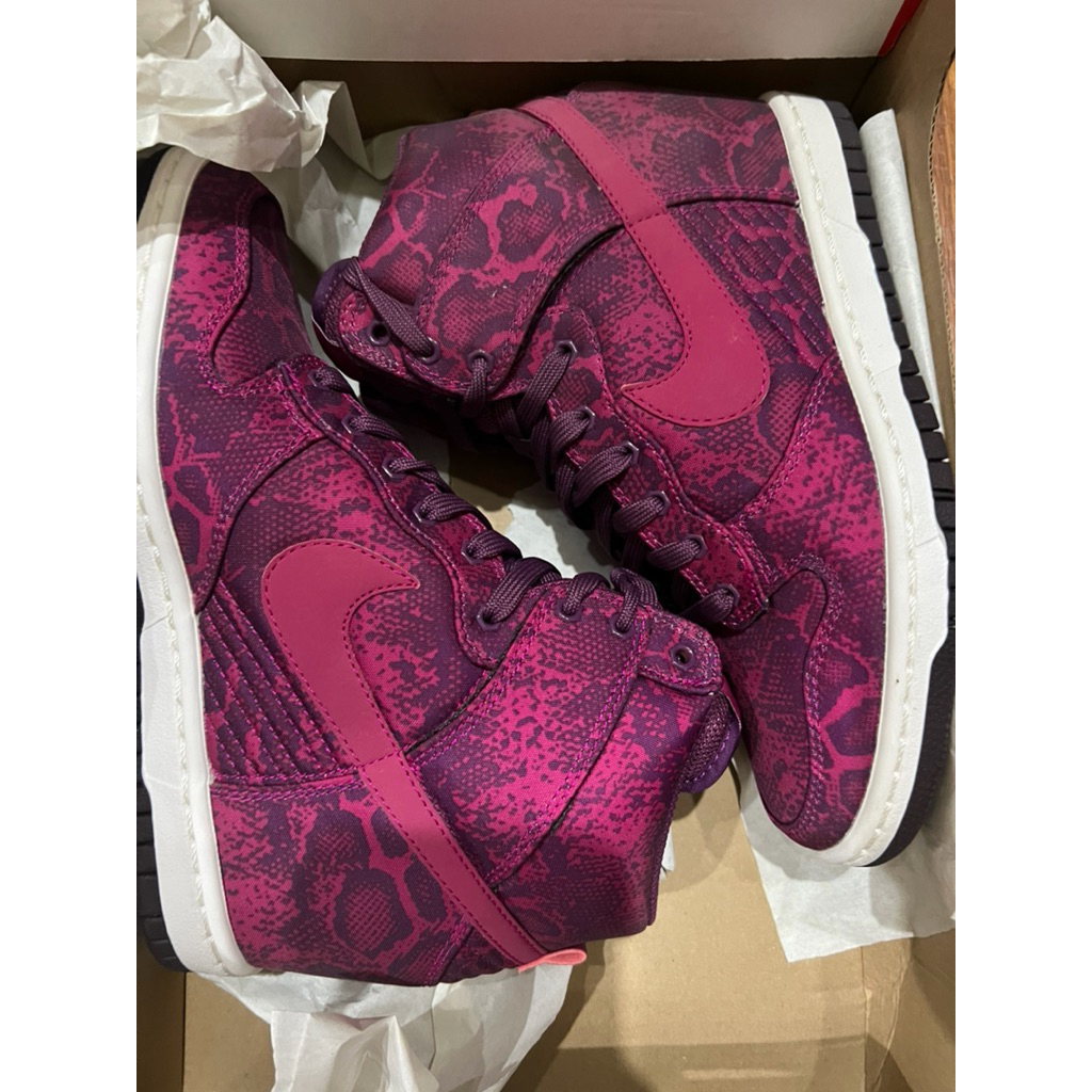 Preloved Nike