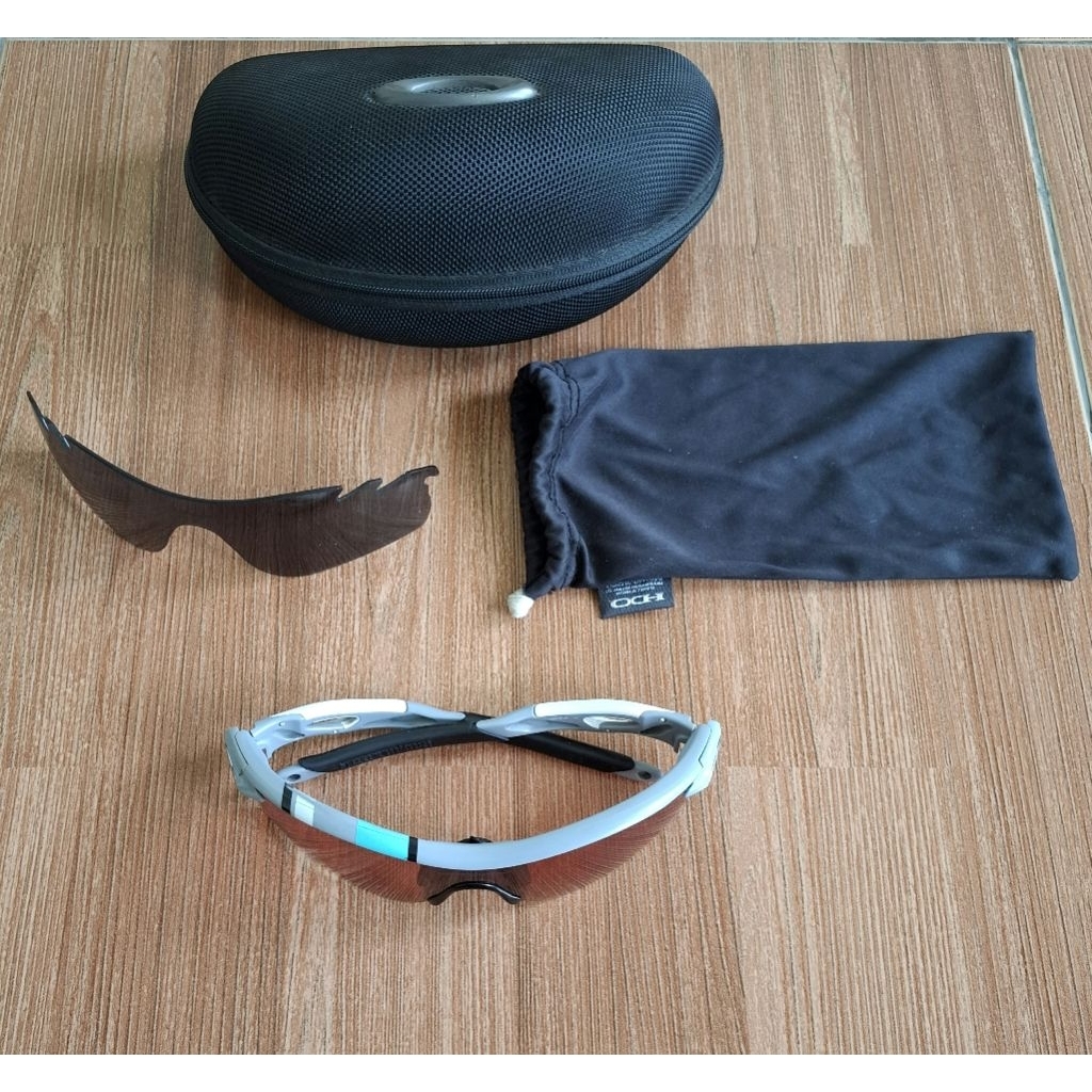 kacamata oakley radarlock second