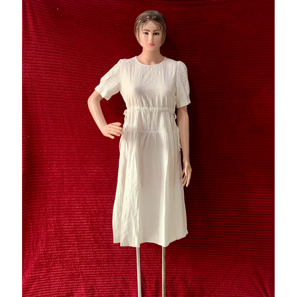 DRESS PUTIH CANTIK WANITA KATUN TEKSTUR BORDIR BERTINGKAT KEKINIAN PINGGAN SERUT