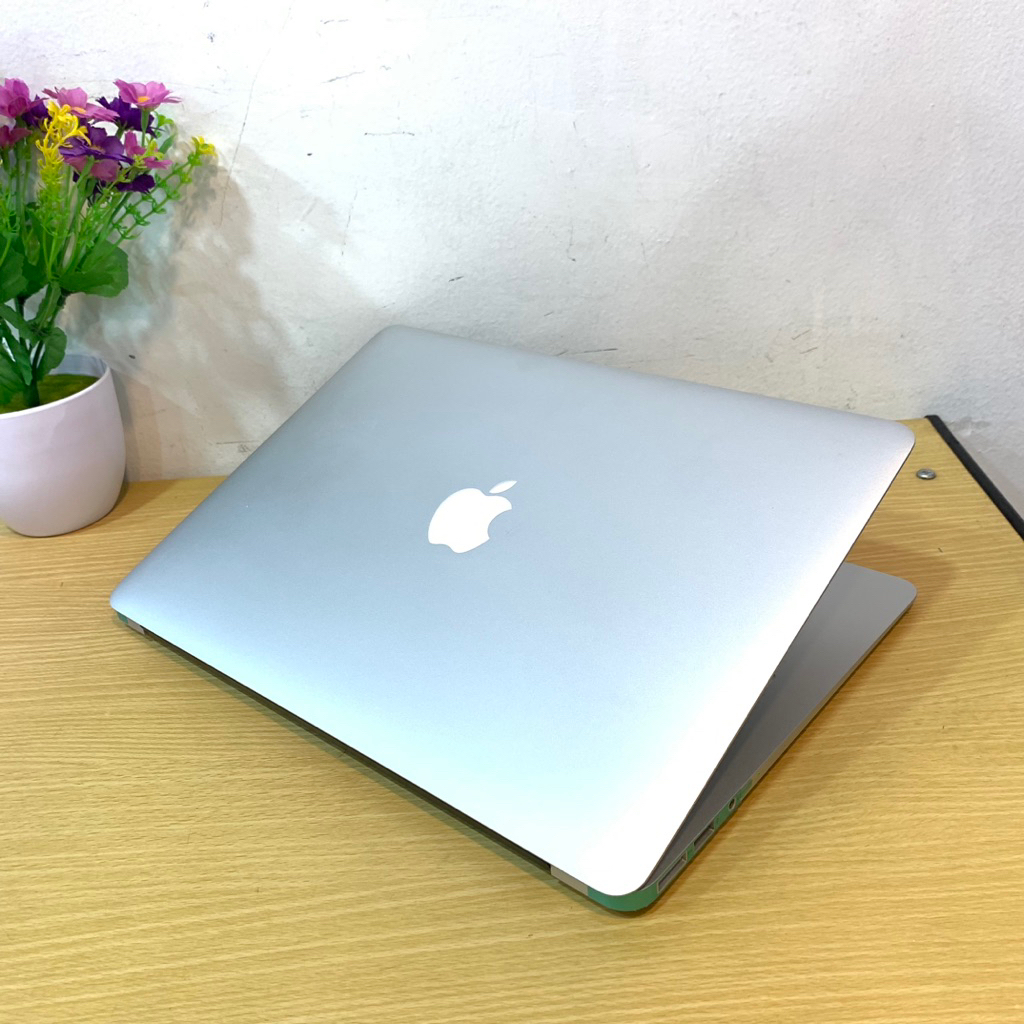 [TERLARIS] Macbook Air (13inch 2017) core i7/i5 || RAM 8gb SSD 256gb/128gb