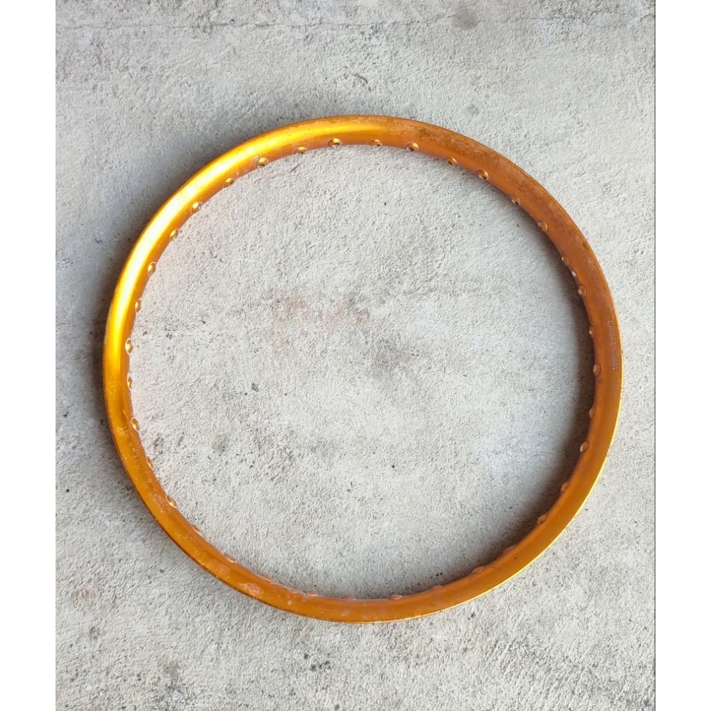 VELG COMER TIPE SETENGAH LINGKARAN SIZE 120 RING 17 WARNA GOLD
