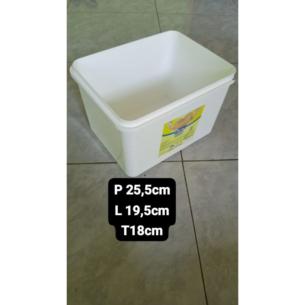 BOX BEKAS ES CREAM UKURAN 8 liter