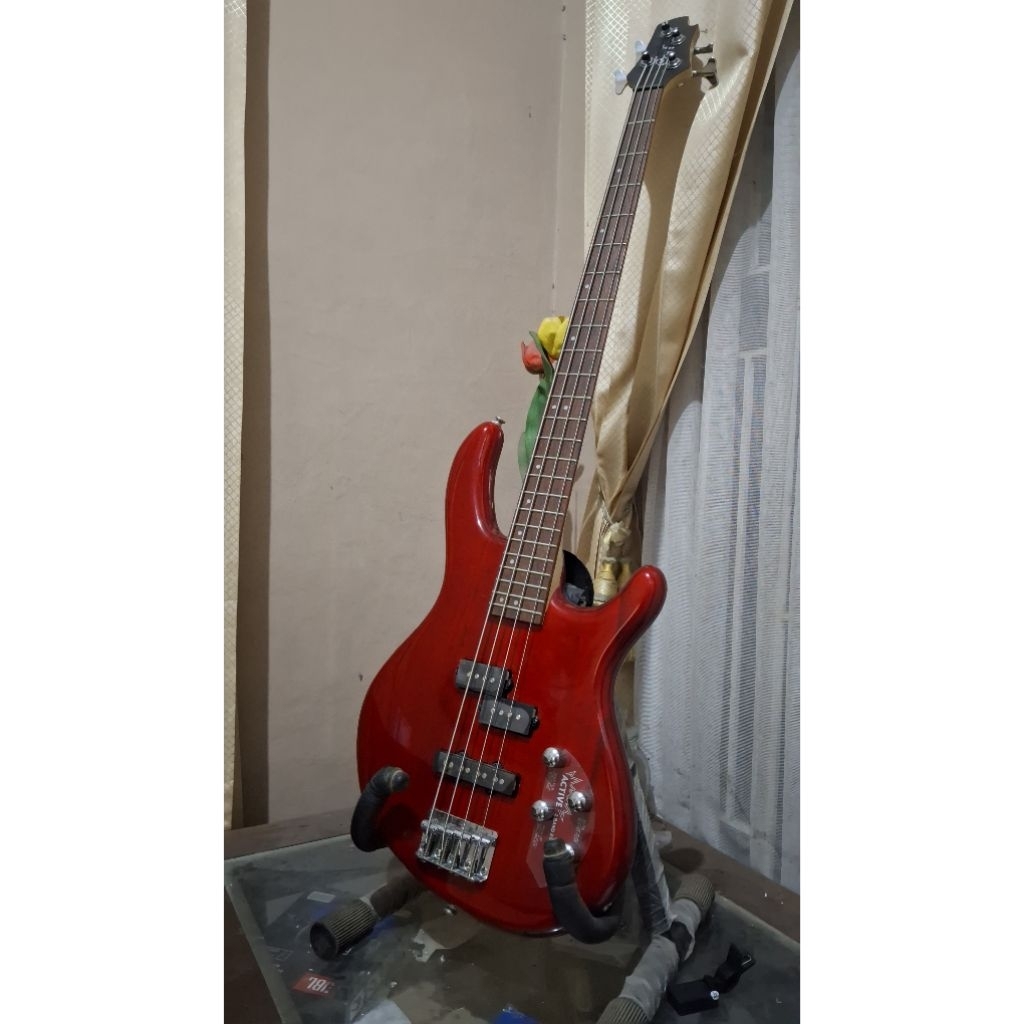 Cort Action Bass Plus