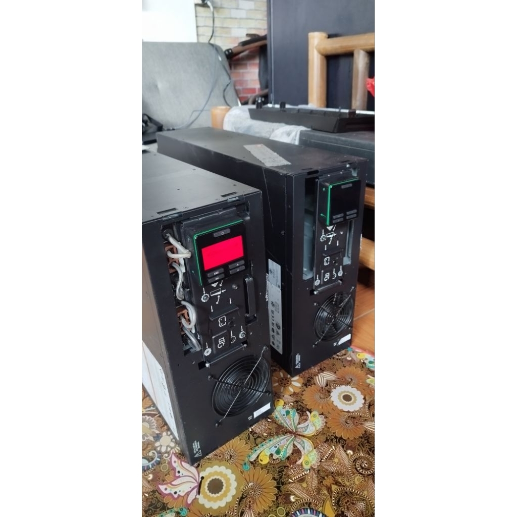 UPS APC srt6kxli 6kva