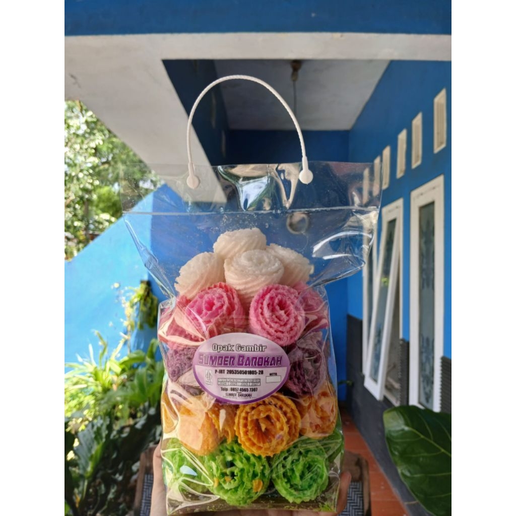 Opak Gambir warna-warni rasa buah