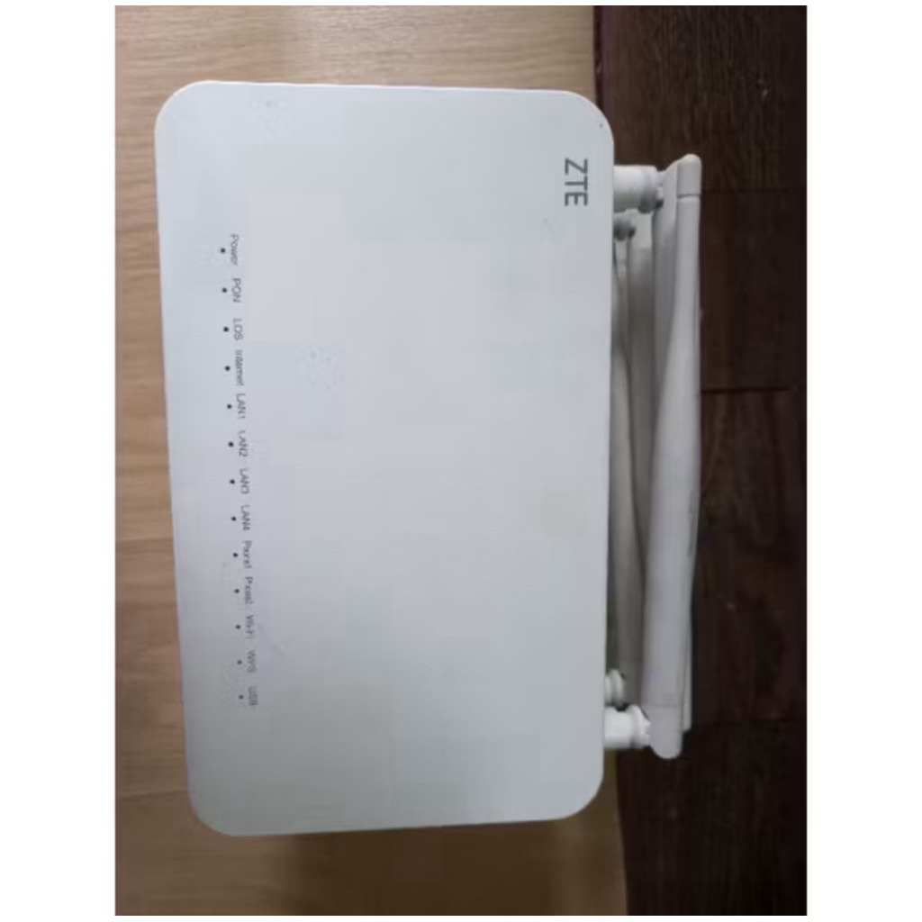 ZTE V3 Bekas kompatitabel