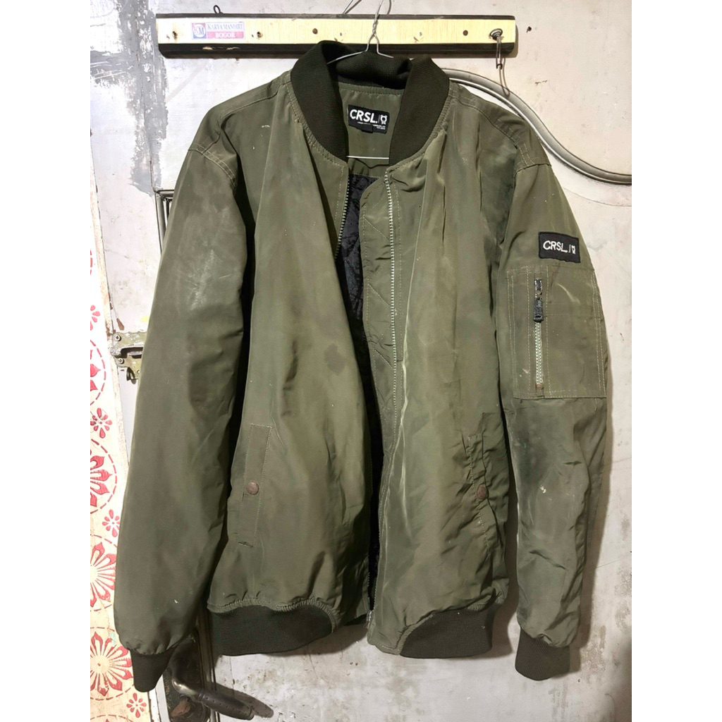 jaket bomber warna navy