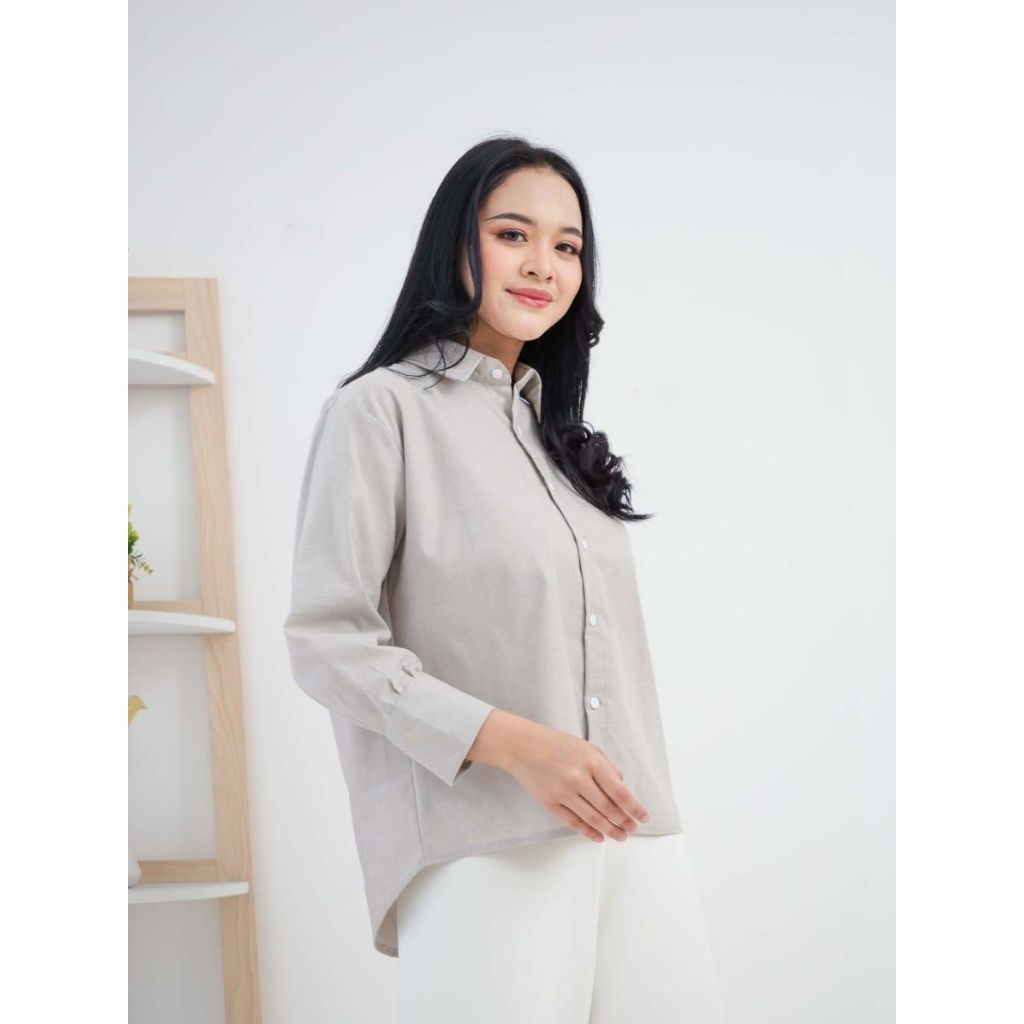 Kemeja Oxford Krem Wanita Polos – Bahan Adem, Cocok Kerja & Daily