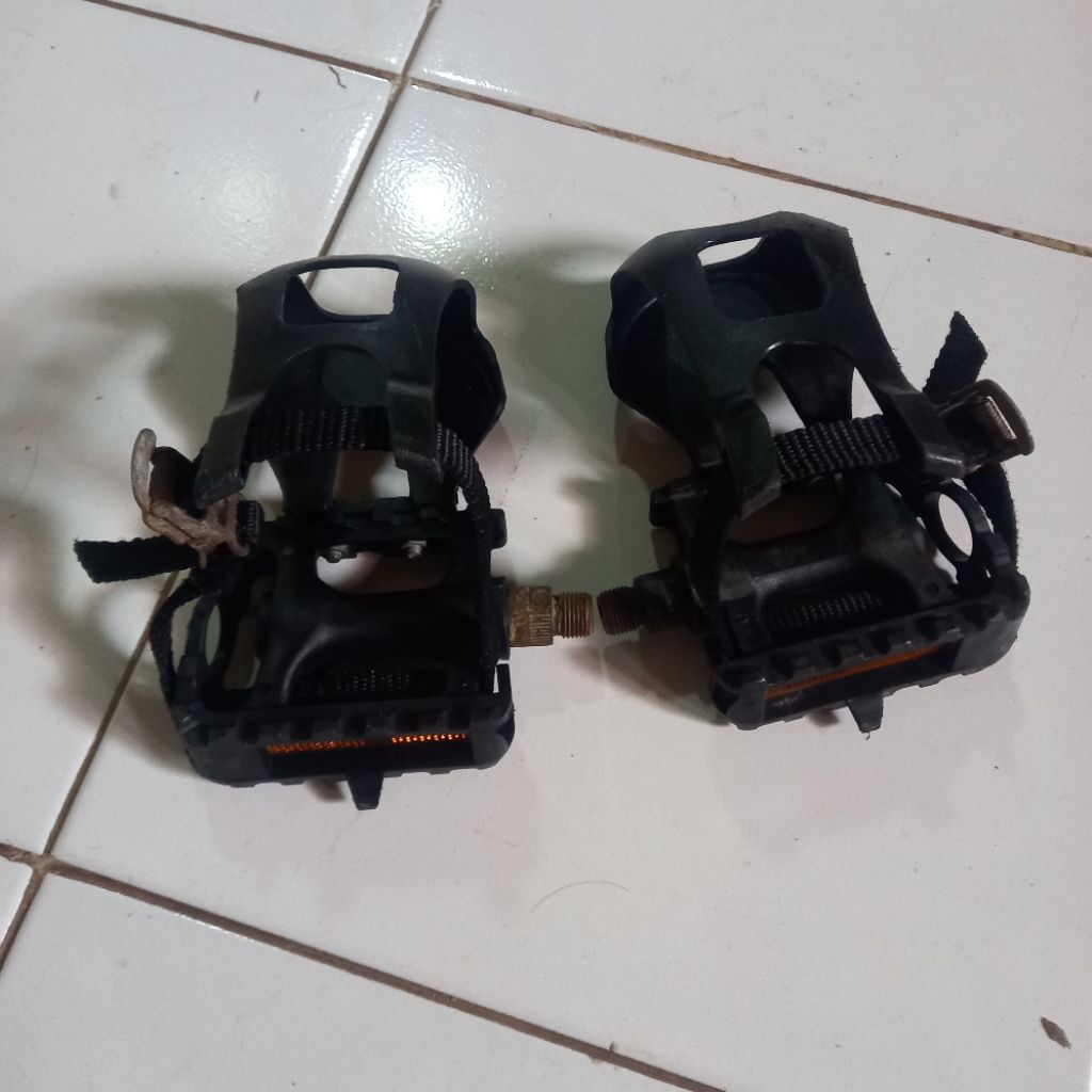 pedal toeclip fixie/balap