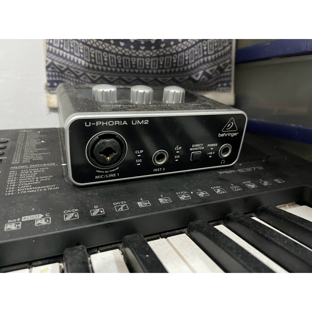 Behringer uporia um2