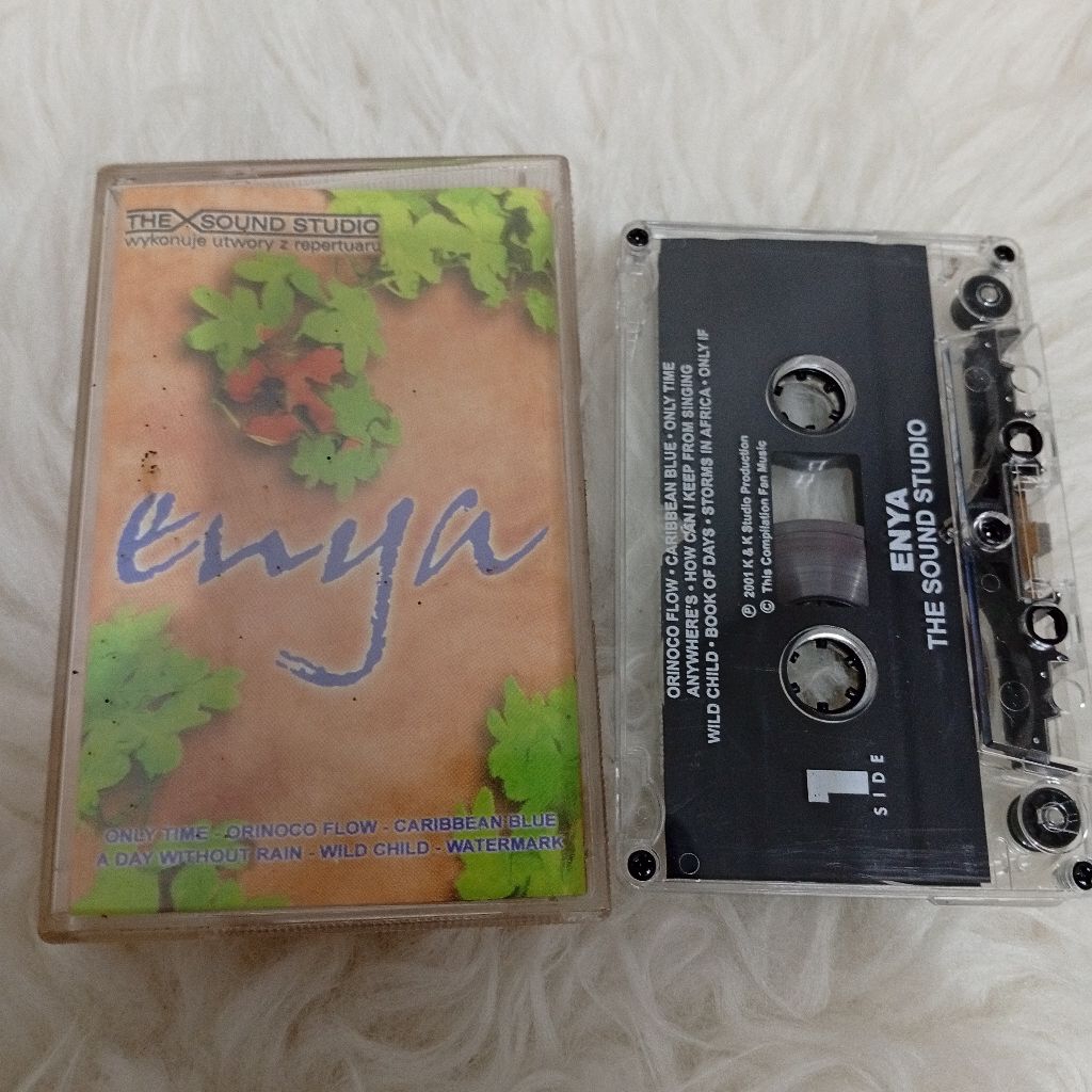 Kaset Pita Enya