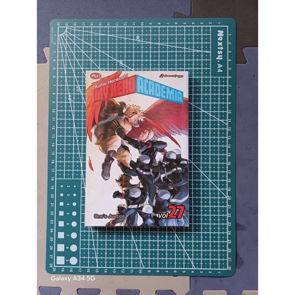 Komik / Manga My Hero Academia 27