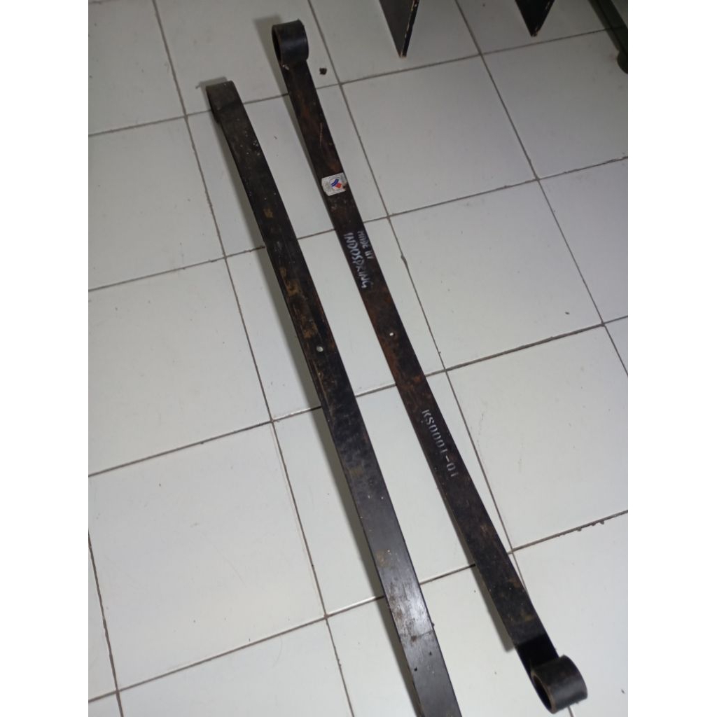 Per daun Futura belakang no 1