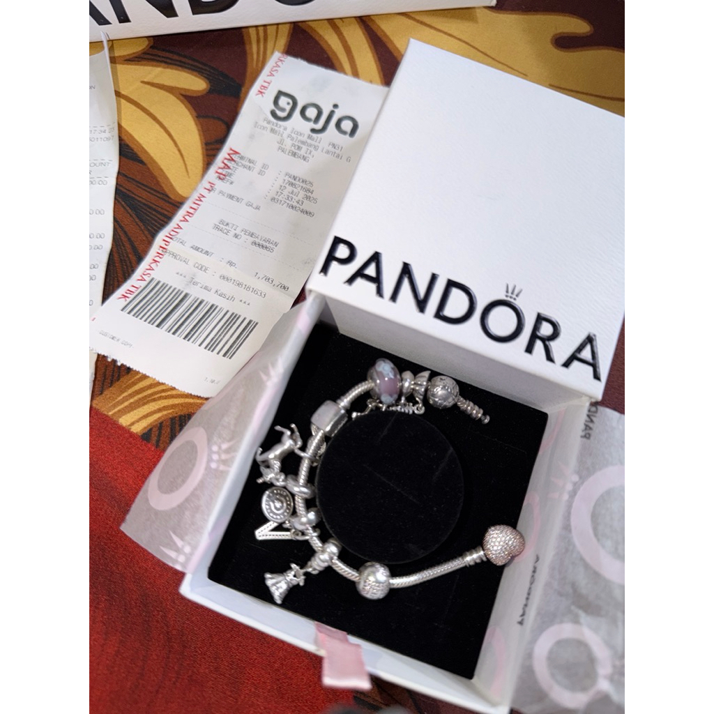 gelang pandora size 16-17 original + charmnya
